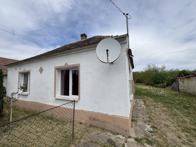 Eladó családi ház, Lovászpatonán 16 M Ft, 3 szobás
