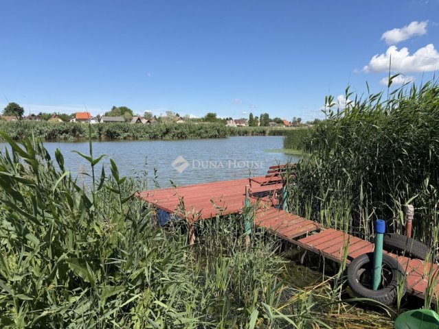 Eladó nyaraló, Taksonyon 79 M Ft, 1+2 szobás