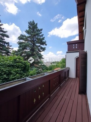 Eladó családi ház, Kesztölcön 135 M Ft, 6 szobás