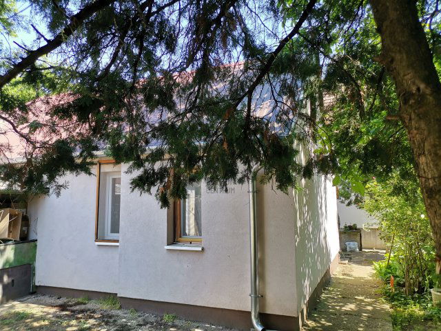 Eladó családi ház, Kistarcsán 57.69 M Ft, 3 szobás