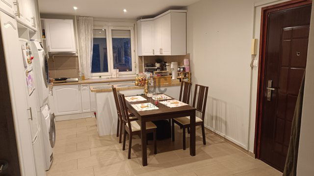 Eladó panellakás, Budapesten, X. kerületben 70 M Ft, 3 szobás