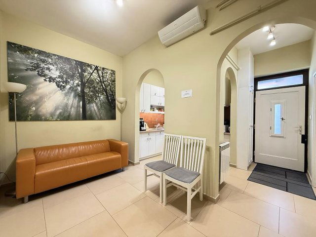 Eladó téglalakás, Budapesten, II. kerületben 150 M Ft, 3 szobás