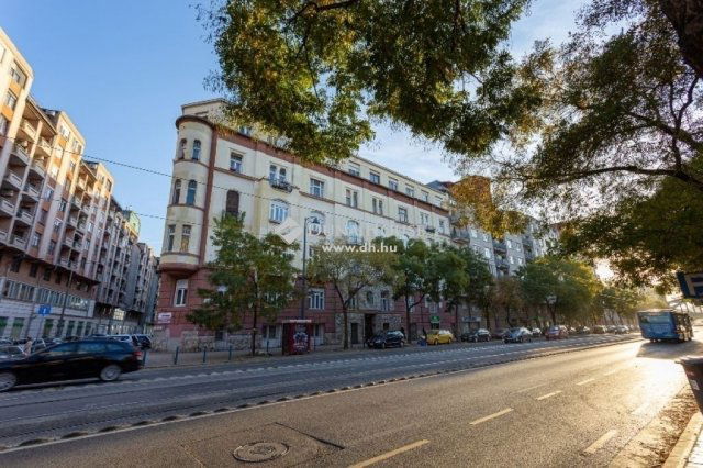 Eladó téglalakás, Budapesten, XI. kerületben 59.5 M Ft, 1 szobás