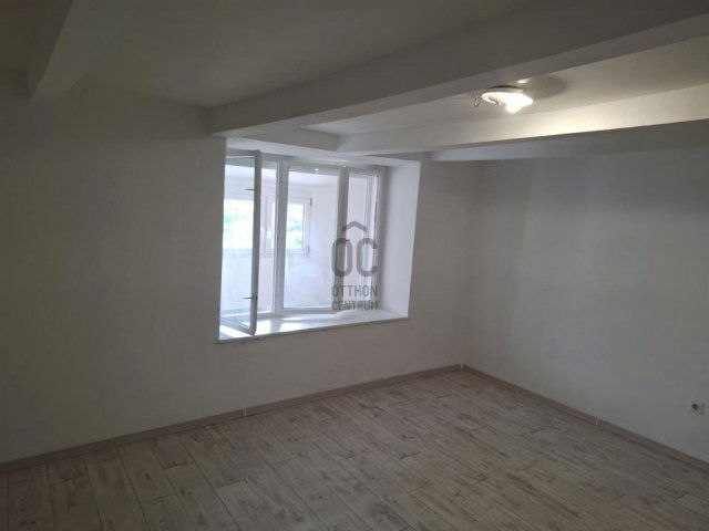 Eladó családi ház, Pándon 29.9 M Ft, 3 szobás