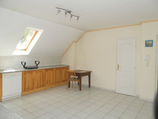 Eladó téglalakás, Balatonlelleén 72.9 M Ft, 3 szobás