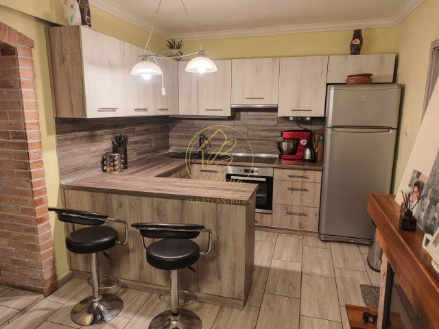 Eladó ikerház, Pécsett 84.9 M Ft, 3 szobás