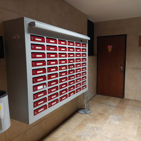 Eladó panellakás, Budapesten, III. kerületben 59.99 M Ft