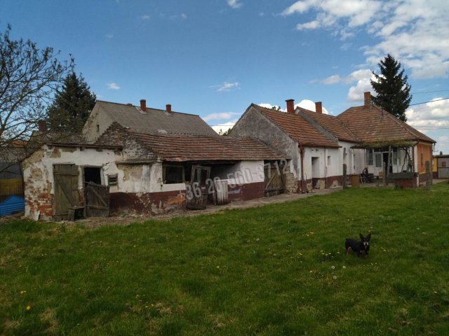 Eladó családi ház, Egyházaskeszőn 14.95 M Ft, 2 szobás