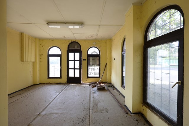 Eladó ipari ingatlan, Pincehelyen 27.5 M Ft / költözzbe.hu