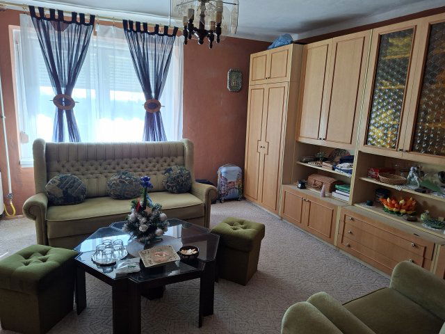 Eladó családi ház, Pölöskén 37 M Ft, 3 szobás