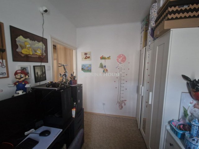 Eladó téglalakás, Szekszárdon 41 M Ft, 2+1 szobás