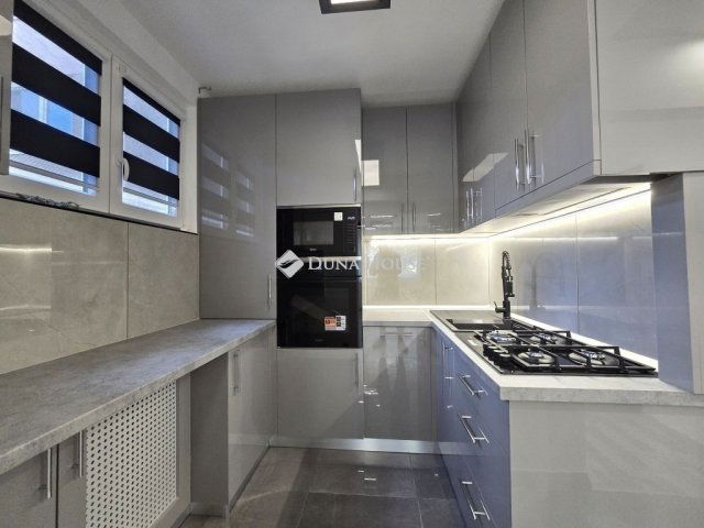 Eladó panellakás, Budapesten, XVIII. kerületben 84.9 M Ft