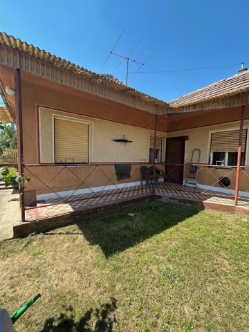 Eladó családi ház, Újhartyánon 49.9 M Ft, 3 szobás