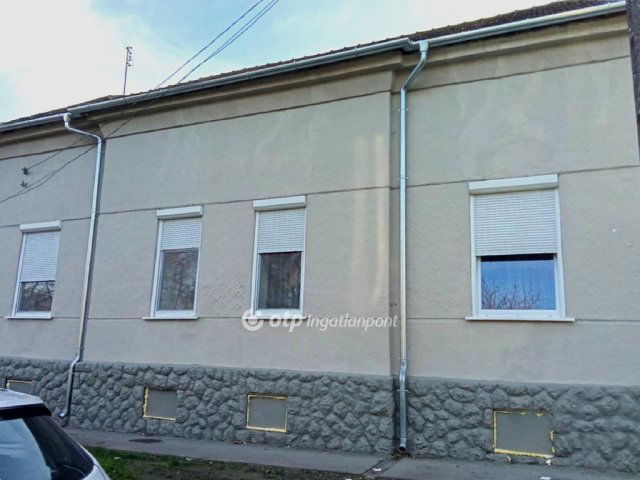 Eladó családi ház, Kaposváron 51.5 M Ft, 4 szobás