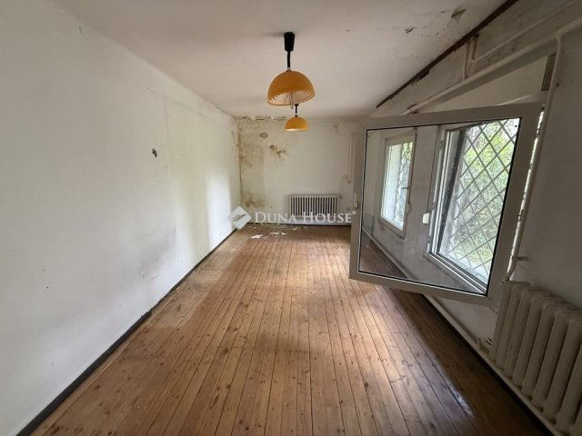 Eladó családi ház, Budapesten, XX. kerületben 59.999 M Ft
