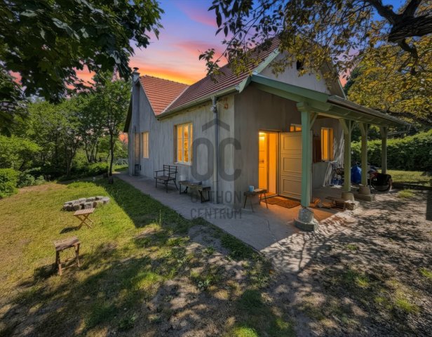 Eladó családi ház, Leányfaluban 149 M Ft, 4 szobás