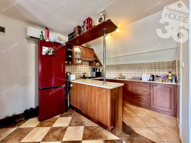 Eladó téglalakás, Nagykőrösön 45 M Ft, 3 szobás