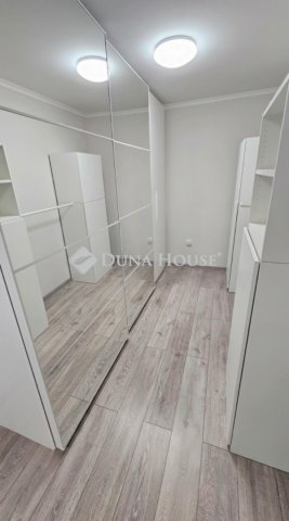 Eladó ikerház, Vecsésen 99.99 M Ft, 3 szobás