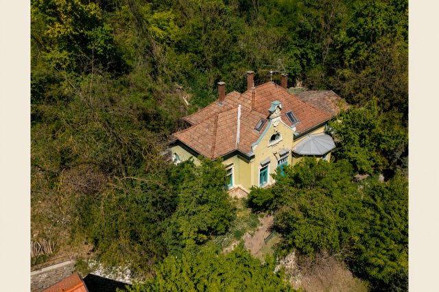 Eladó családi ház, Csobánkán 128 M Ft, 5 szobás