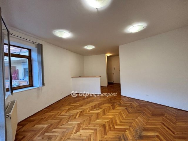 Eladó téglalakás, Békéscsabán 45 M Ft, 1+1 szobás
