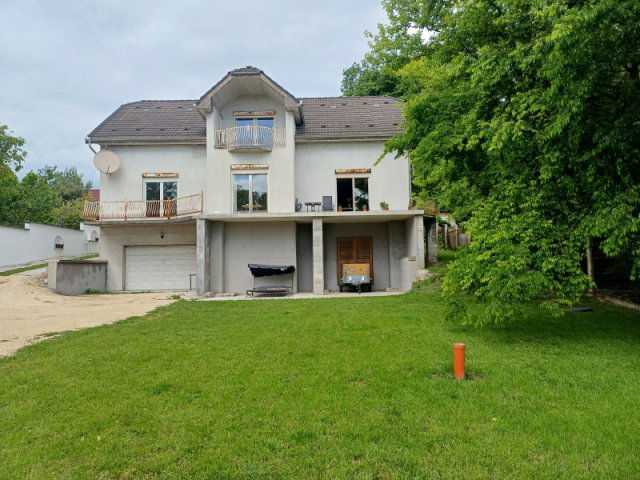 Eladó családi ház, Pilisvörösváron 120 M Ft, 5 szobás