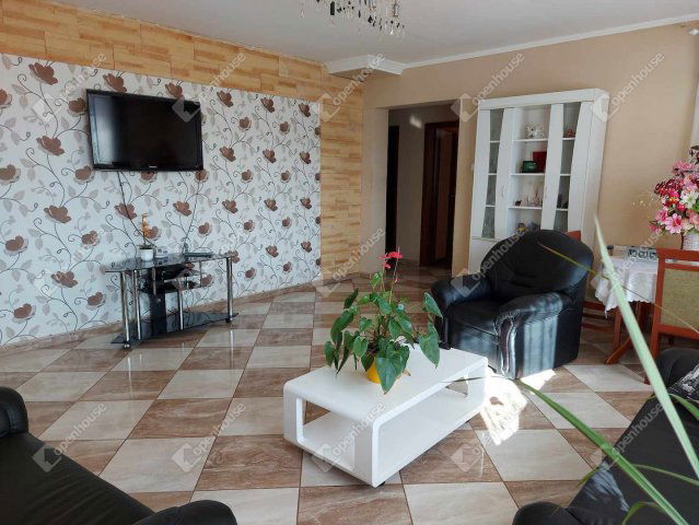 Eladó családi ház, Siófokon 92 M Ft, 4 szobás