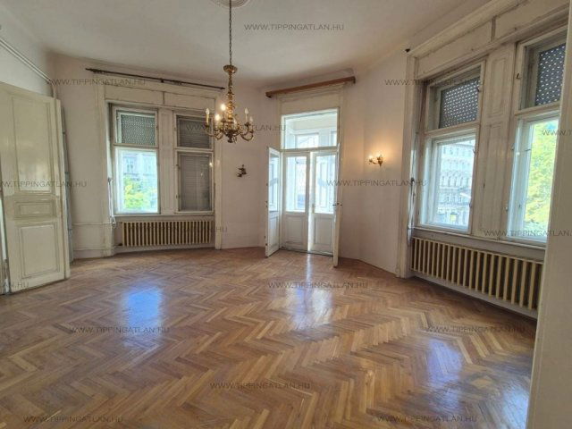 Eladó téglalakás, Budapesten, VII. kerületben, Erzsébet körúton