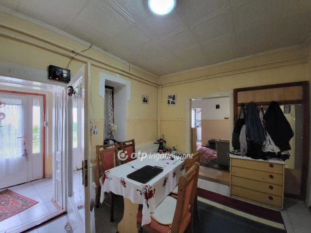 Eladó családi ház, Enyingen 32.5 M Ft, 3 szobás