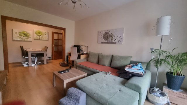 Eladó téglalakás, Szegeden 65 M Ft, 2 szobás