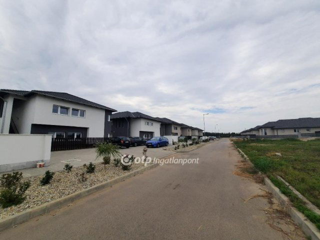 Eladó téglalakás, Mendén 45.9 M Ft, 2 szobás