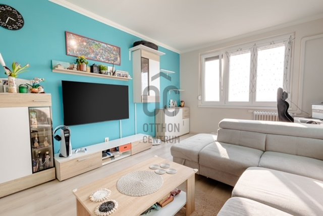 Eladó panellakás, Debrecenben 57.5 M Ft, 3 szobás