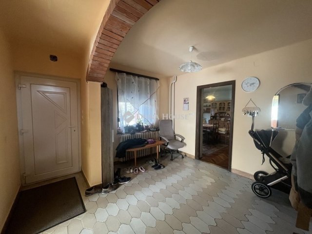 Eladó családi ház, Gárdonyban 99.9 M Ft, 6 szobás