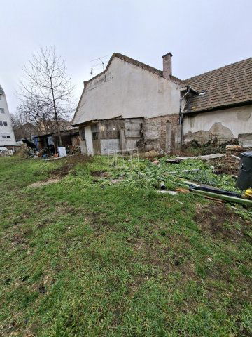 Eladó téglalakás, Budapesten, XV. kerületben 36 M Ft, 2 szobás