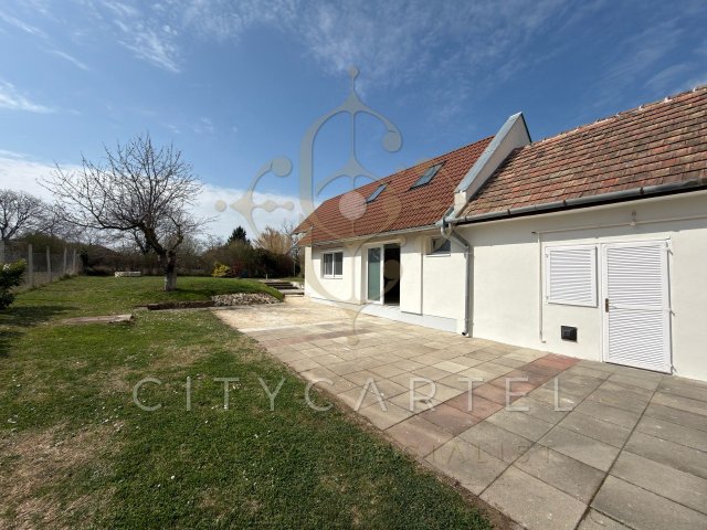 Eladó családi ház, Balatonlelleén 83.5 M Ft, 5 szobás