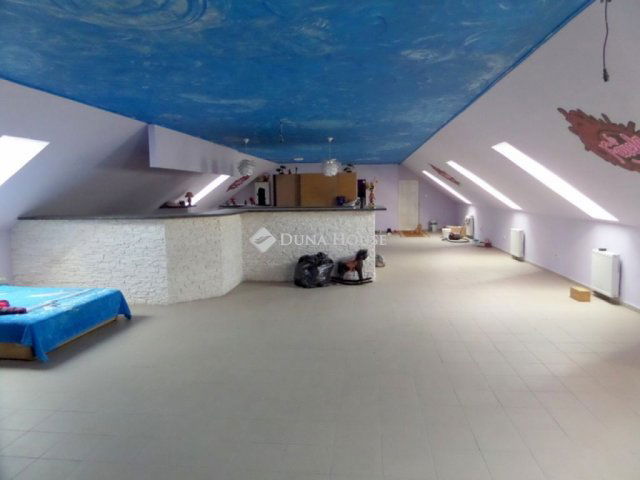 Eladó üzlethelyiség, Nyíregyházán 210 M Ft