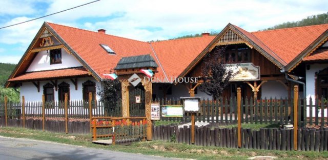 Eladó családi ház, Nőtincsen 186.5 M Ft, 8 szobás