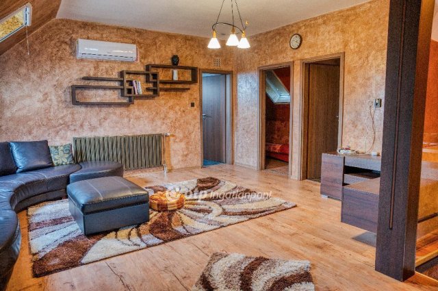 Eladó családi ház, Tiszavasváriban 70 M Ft, 5+3 szobás