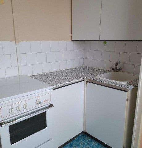 Eladó panellakás, Nyíregyházán, Fazekas János téren 35.5 M Ft