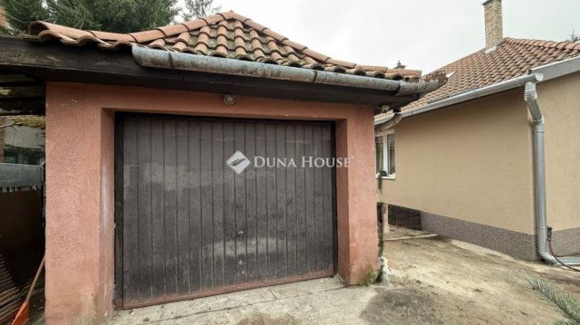 Eladó ikerház, Budapesten, XVIII. kerületben 104 M Ft, 3 szobás