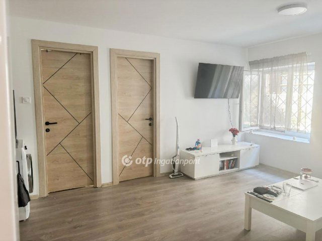Eladó téglalakás, Budapesten, XXI. kerületben 33 M Ft