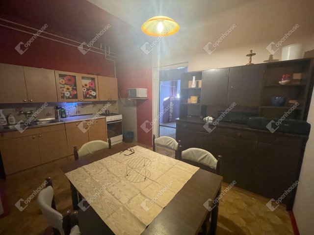 Eladó téglalakás, Hajdúböszörményen 65 M Ft, 3 szobás