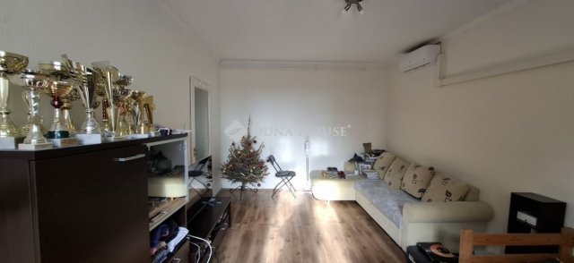 Eladó panellakás, Pécsett 46.9 M Ft, 1+1 szobás