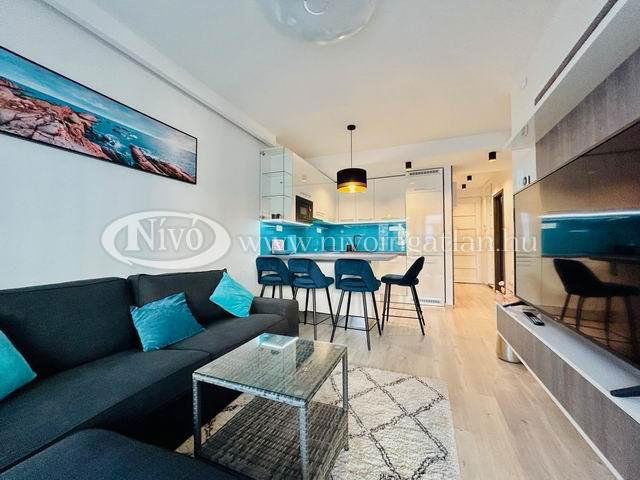 Eladó téglalakás, Alsóörsön 109.99 M Ft, 2+1 szobás