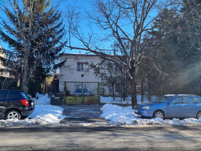 Eladó családi ház, Budapesten, III. kerületben, Szépvölgyi úton