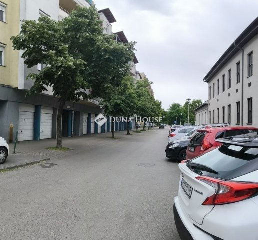 Eladó téglalakás, Budapesten, XXI. kerületben 54.9 M Ft