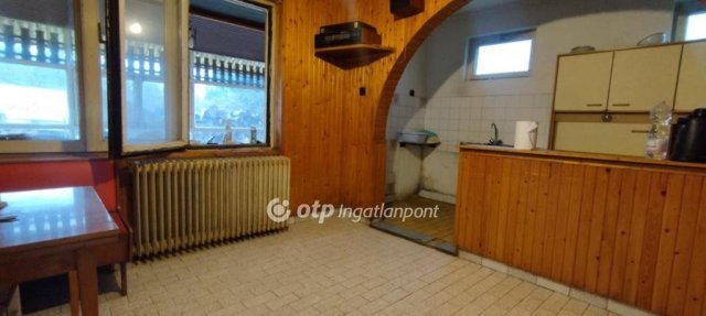 Eladó családi ház, Decsen 29.9 M Ft, 2+1 szobás