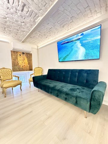 Kiadó téglalakás, albérlet, VI. kerületben, Paulay Ede utcában