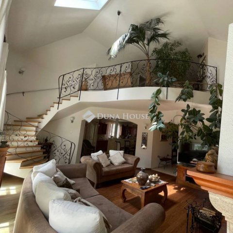 Eladó családi ház, Hajdúböszörményen 137 M Ft, 6 szobás