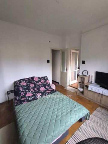 Eladó téglalakás, Salgótarjánban 9.9 M Ft, 1+1 szobás