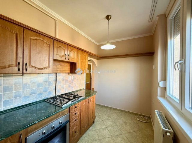 Kiadó téglalakás, albérlet, Békéscsabán 110 E Ft / hó